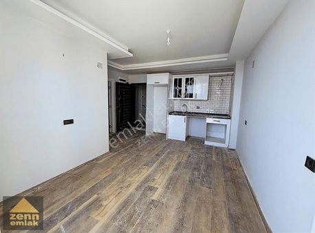 Mersin Kocahasanlıda Denize 200 Metre Satılık 1+1 Sıfır Daire