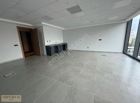 Moment Beştepe De Panoramik Şehir Manzaralı Kiralık Ofis