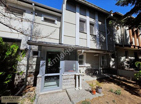 Barış Sitesi'nde Kiralık Villa/ Vılla For Rent In Barış Site