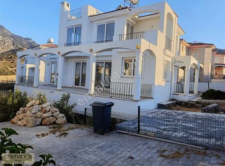 Kktc Girne Karşıyaka'da Villa