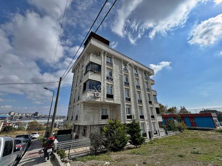 Beylikdüzü Yakuplu Da Satılık 4+2 Dublex Metrobüse Yürüme 7 Dk