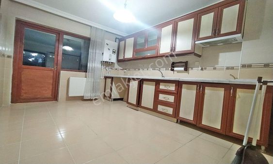 Bademlik'de Ankara Manzaralı 3+1 Ara Katta Kiralık Daire