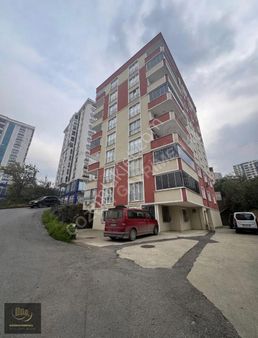 Kaşüstü Merkezde Eşyalı Satılık Daıre