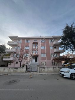 Afyon Üçok Emlaktan Mareşal F Çakmak Mah Satılık 3+1 Daire