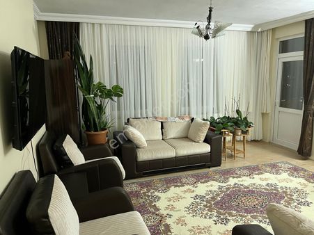 Arkadaş Emlaktan Mahsuni Şerif Parkı Civarında 4.kat 3+1 Satılık Daire 3.750.000 Tl