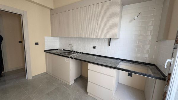 Ra Gayrimenkul Atatürk Mh Site İçerisinde Satılık Daire