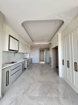 Hamza Yıldırım'dan Yamaçtepenin Prestijli Sitesinde Sıfır 4,5+1