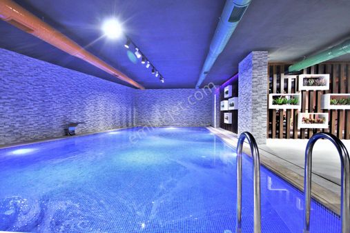 Tek Yetkili Aygül'den Kadıköy'de Nezih Site İçi Ön Cephe Havuzlu Otoparklı Saunalı 3+1 Satılık Daire