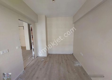 Örnekköy Yakacity 4 Projesinde Satılık Ara Kat 1+1 Daire