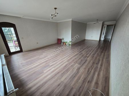 5a Gayrimenkulden Temiz Çift Banyolu Site İçersin De 2+1 Kiralık Daire