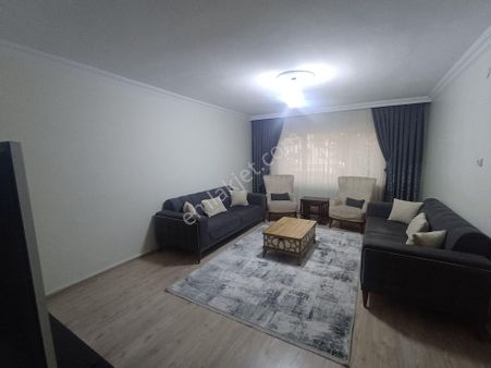 Sincan Plevne Mah.de Acil Satılık 3+1 Cadde Cepheli Daire