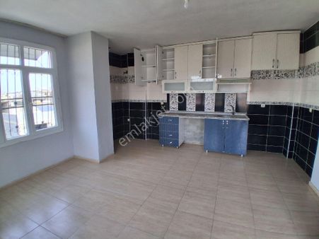 Adana Seyhan Şakirpaşa Mahallesi'nde Kiralık 3+1 Açık Mutfak Müstakil Ev