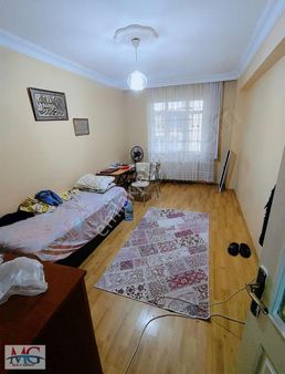 M.a.y Group'tan M.efendi'de 2008 Yapımı 95m2 Geniş Y.giriş Daire