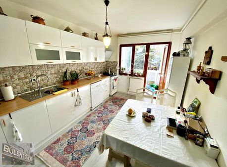 Etlik Kıvrımlı Cadde'de Masrafsız Park Manz.3+1