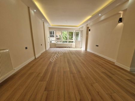 Bostanlı Da 3+1 Ful Tadilatlı Asansörlü Mkd Emlaktan