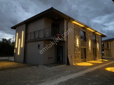 Bir Emlak'tan Kazukoğlu Mahallesi'nde 4+1 220 M2 Satılık Villa