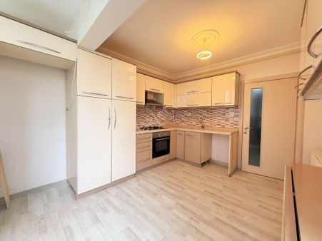 Utku Emlaktan Akçay Merkez'de Ön Cephe Devasa Balkonlu 3+1 Daire