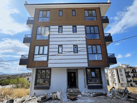 Çiftlikköy Kelebek Çayırında 1+1 Kiralık Sıfır Daireler