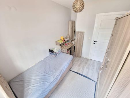 İz'den Pınar Mahallesin'de Alternatifsiz 2+1 Satılık Daire