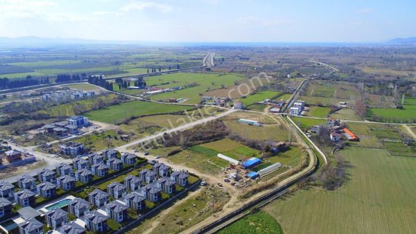 Mera Emlaktan Hamidiye Mh 1763m2 %15 2 Kat İmarlı Muhteşem Arsa