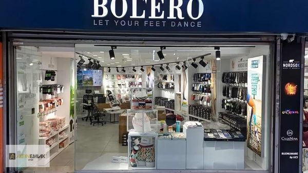 Prestijin Yeni Adresi Yeşildirek Meydanda Kiralık Dükkan