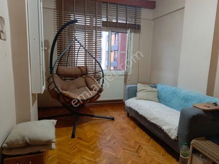 Ömürkent Sitesin'de 3+1 Ara Katta,asansörlü,geniş,ölçüde,kombili