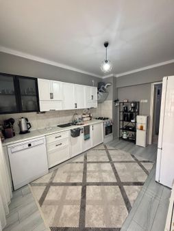 Nazilli Zafer Mahallesinde Satılık 3+1 Daire