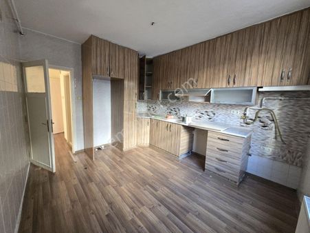 Beyazevlerde Doğalgazlı 2+1 Kiralık Daire ️