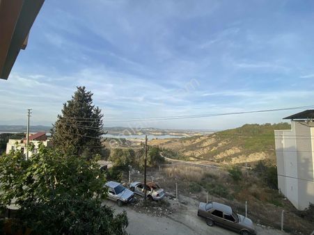 Belediye Evlerinde Göl Manzaralı 3+1 Kiralık Daire