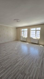 Demir Emlak Gayrimenkulden Cumhuriyet Mah.de Ara Kat 3+1 Dairemiz Satılıktır