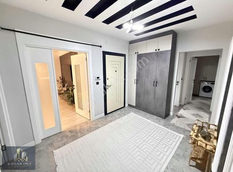 Ercan Ünlü'den İldem 5 De İçerisi Ful Yapılı Lüks Fırsat Dairesi