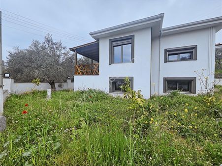 Eu Gayrimenkulden Balıkesir Edremit Gürede Tek Müstakil Geniş Bahçeli 3+1 Villa