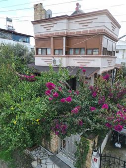 Eu Gayrimenkulden Yetkili Balıkesir Edremit Gürede Sıfırlanmış Denize Yakın 3+1 Villa