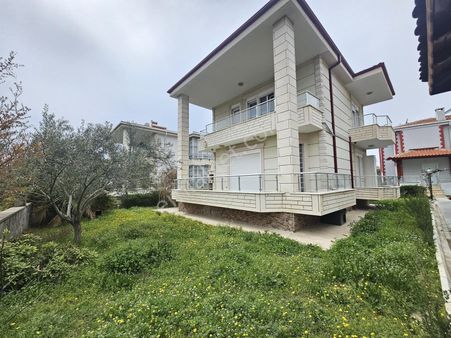 Eu Gayrimenkulden Balıkesir Edremit Gürede Denize Yakın Tek Müstakil 3+1 Villa
