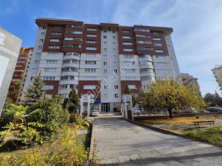 Ank Çan Emek Mevlana Bulvarı Cephe Ful Yapılı Kiralık 4+1 Daire