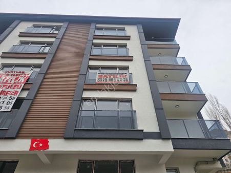 Çankaya Akpınar Mh.konya Yolu 110 M2 Kat Konumun Da Yüksek Giriş