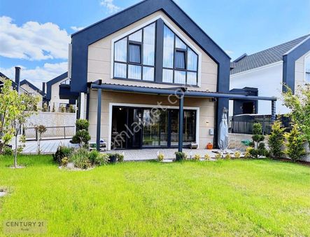 3+1 Site İçerisinde Şömineli Müstakil Villa