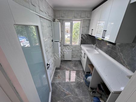 Bilgen Vatan'dan Köşk Mahallesi Megalüks Yapılı Masrafsız Ön Cephe 2+1 Balkonlu Satılık Daire