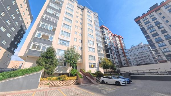 Altayçeşme Konutları Büyük Tip Yüzme Havuzu, Kapalı Otopark, Boş