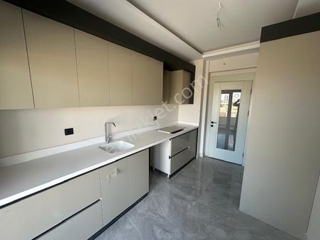 Atayurtta Site İçerisinde 2 Bloklu 2+1 Satılık Daire