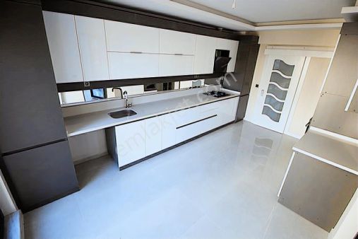 Teamwork'ten Bağlıca Merkezde Ara Kat Sıfır 4+1 Daire