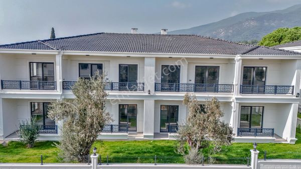 Mahmut İşler'den Güre'de Satılık Bahçeli 1+1 Sıfır Daire