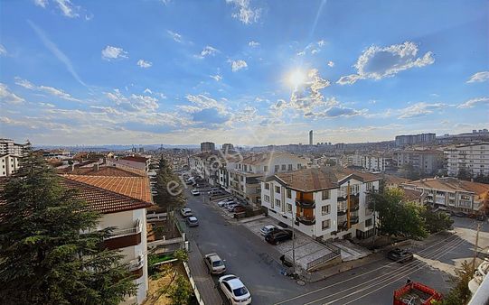 Bağlarbaşı'nda Satılık Çok Geniş 6+1 Dubleks Muhteşem Manzaralı