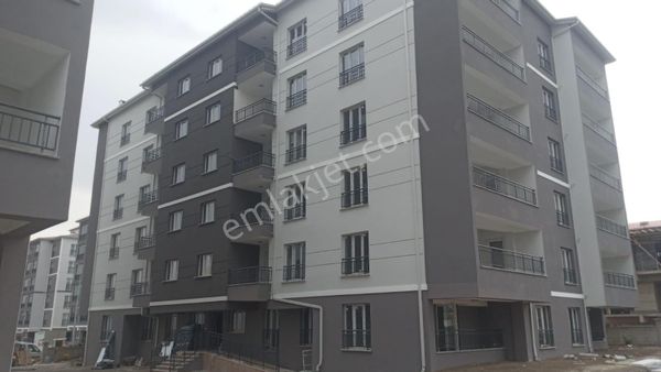 Damla Emlaktan Kılavuz Ceza Evi Karşısında Satılık 3+1 Satılık Yeni Daireler