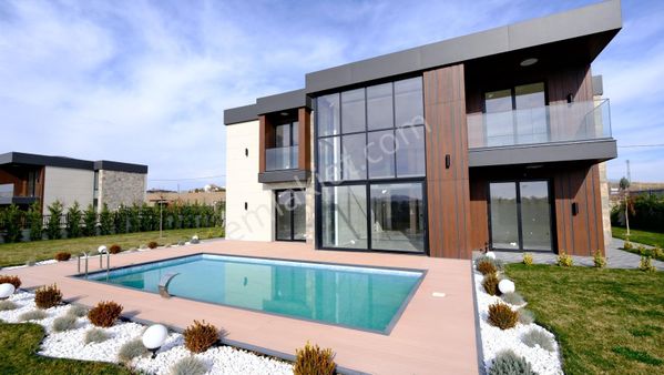 Gölbaşı Karşıyaka Mahallesi Satılık Tam Müstakil Villa