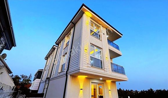 Tekirdağ Yeniçiftlikte Lux 4+1 Villa