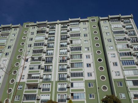 Yamaçevler Oyak Sitesi Deniz Ve Şehir Manzaralı Kiralık 3+1 Daire