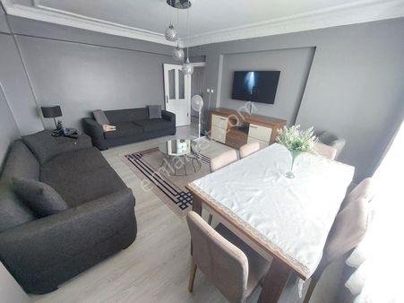 Şeref Emlak Ordu Cad Üzerinde Satılık Daire 5.250.000 Tl