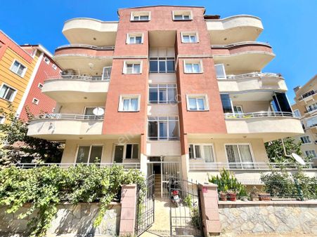 💥akçay'da Aygül'den 💥kaçmaz Bir Fırsat Daha 💥ayrı Mutfak Ara Kat Ön Cephe Acill 3+1 Satılık Daire