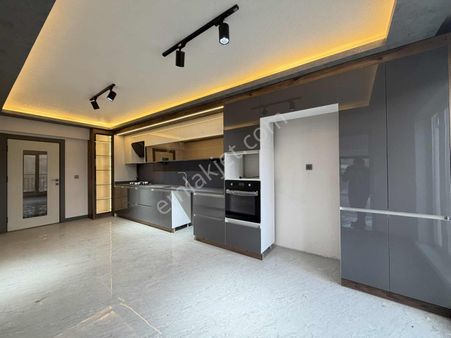 Çetin Emlak'geniş Peyzajlı Sitede Önü Kapanmaz 5.kat 4+1 Daire █